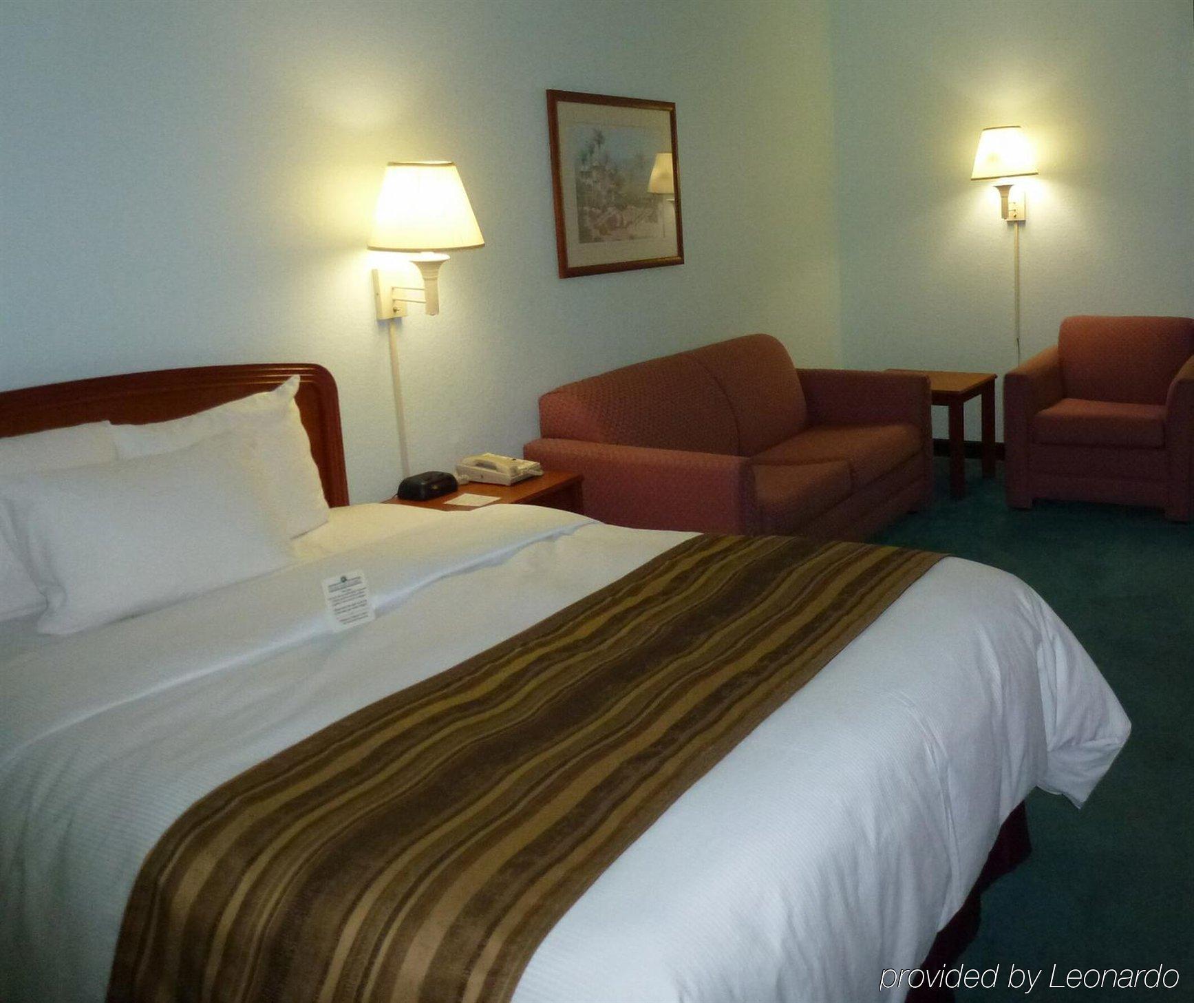 Quality Suites Fort Myers Airport I-75 Екстериор снимка