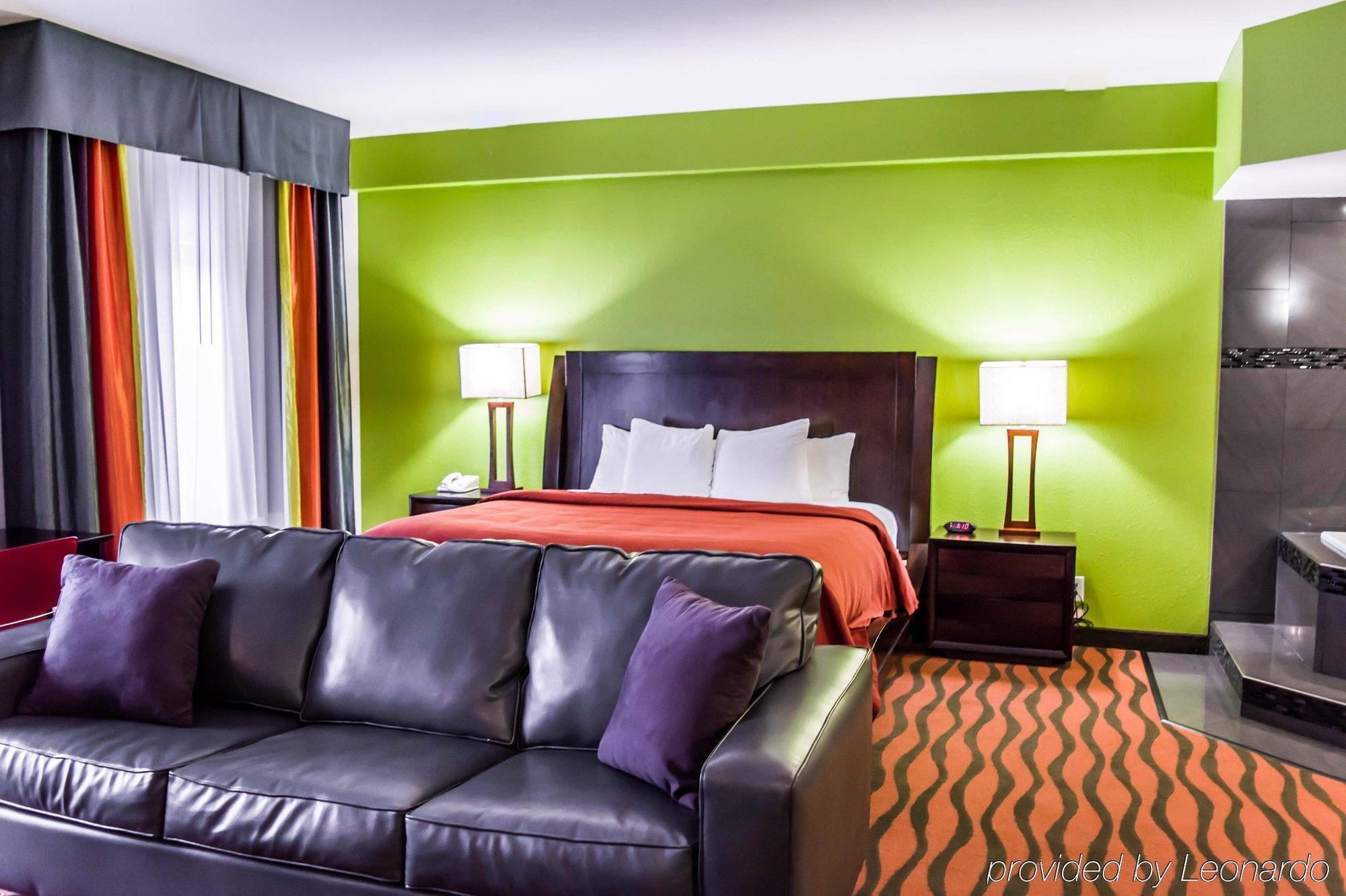 Quality Suites Fort Myers Airport I-75 Екстериор снимка