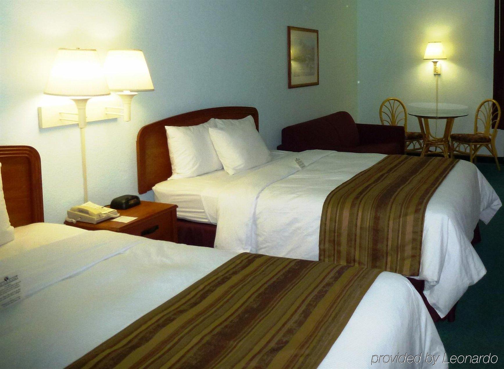 Quality Suites Fort Myers Airport I-75 Екстериор снимка