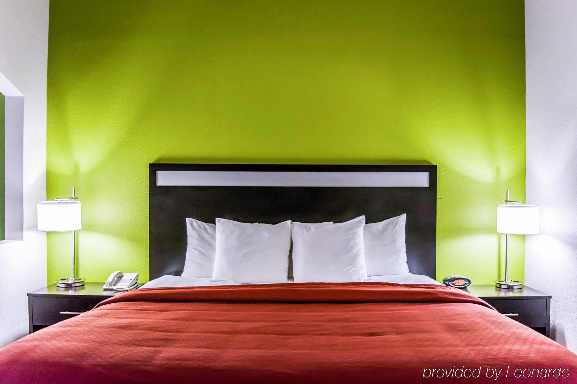 Quality Suites Fort Myers Airport I-75 Екстериор снимка