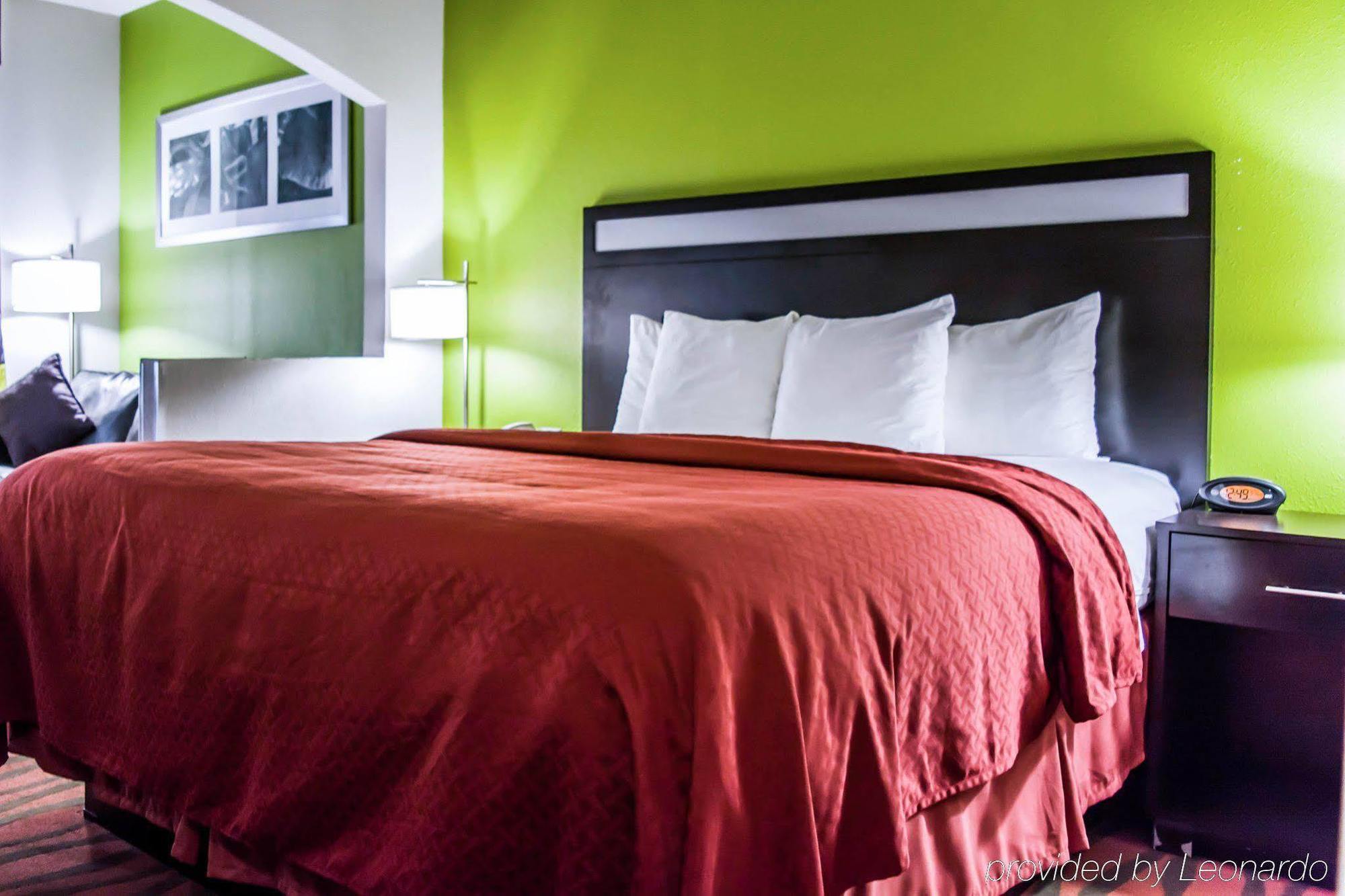 Quality Suites Fort Myers Airport I-75 Екстериор снимка